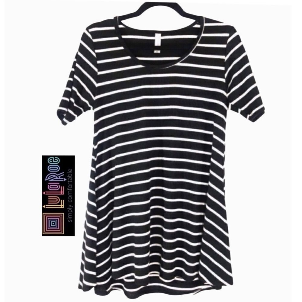 LulaRoe Classic T  